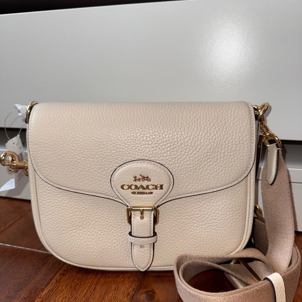 Coach Amelia Saddle Bag **NWT**